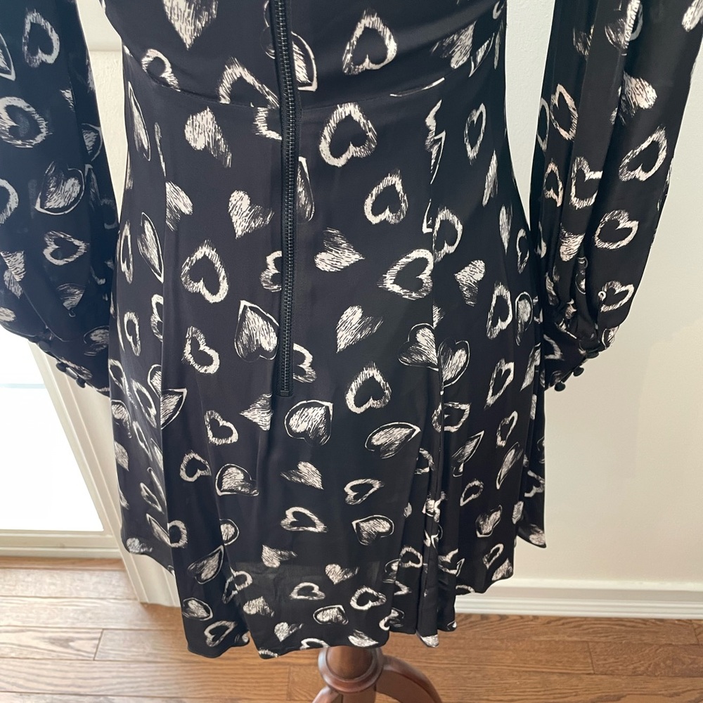 Alice + Olivia Elia Cutout Heart Mini Dress with Choker - Picture 7 of 16